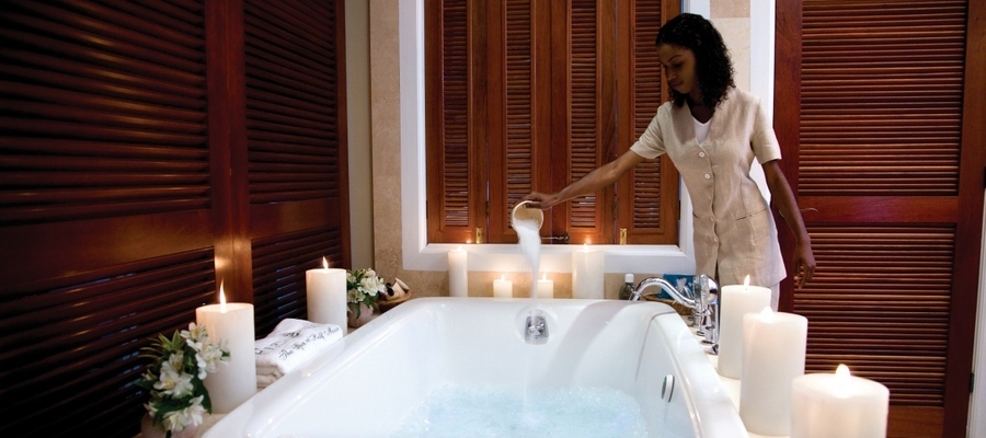 Half_Moon_Spa_Acentro